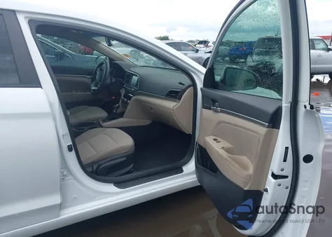 2019 Hyundai Elantra Value Edition z USA, uszkodzony, nr VIN 5NPD84LF1KH455379